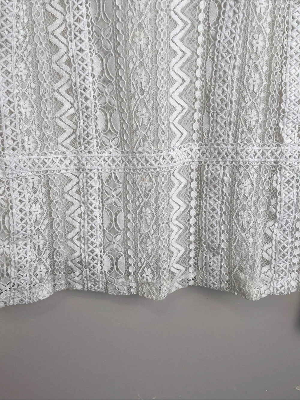 Zara White Lace Long Sleeve Blouse Size Medium, EUC